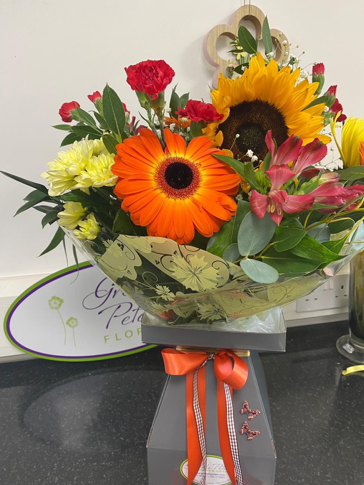 Autumnal Vibes Hand Tied Bouquet 🍂
