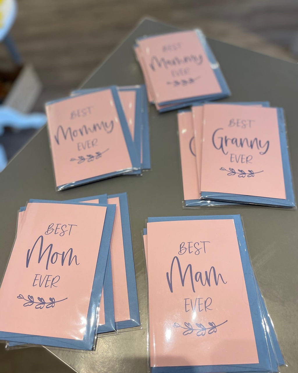 HueCompleteMe greeting cards