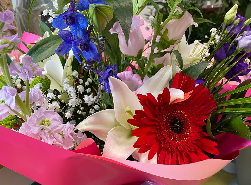 Seasonal Hand-tied Bouquet