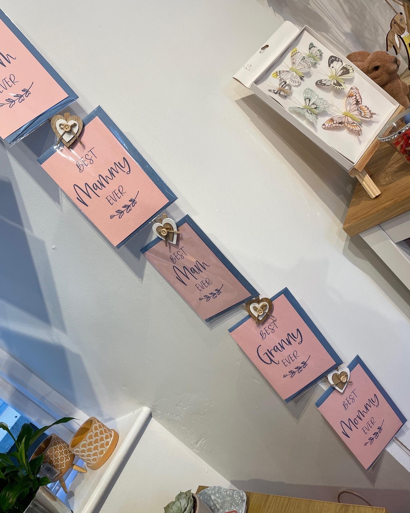 HueCompleteMe greeting cards