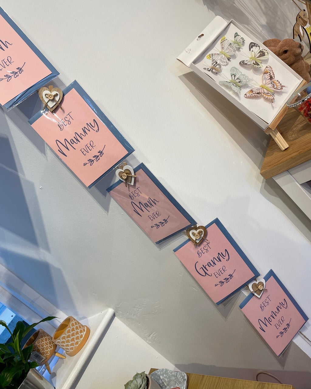 HueCompleteMe greeting cards