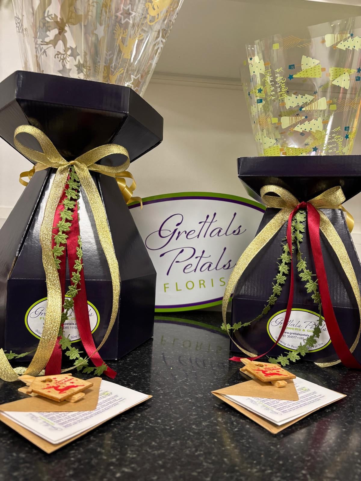 Christmas Hand Tied Bouquet 🦌