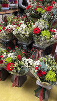 Christmas edition of Seasonal Hand Tied Bouquet of 🦌Fresh Flowers