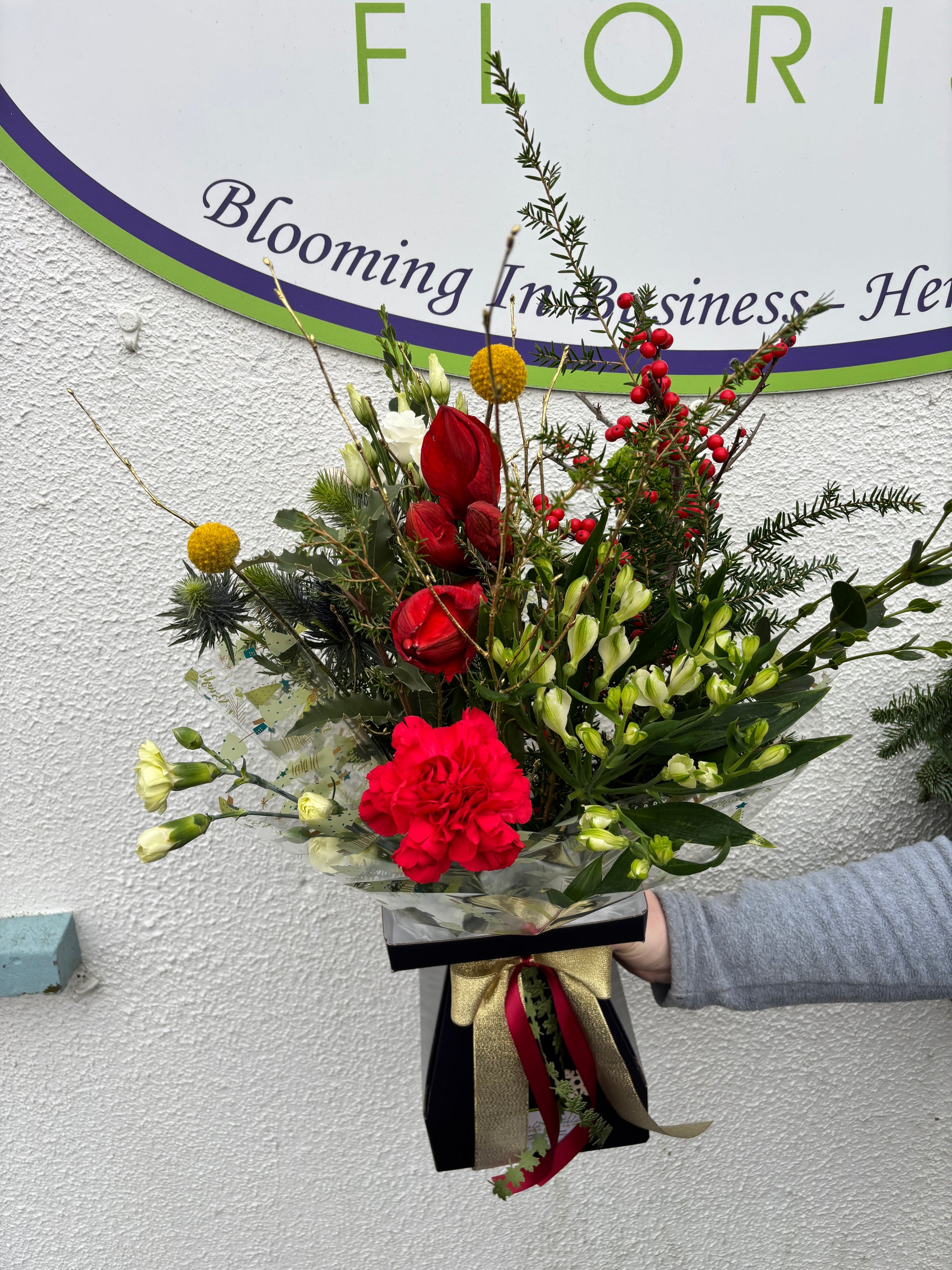 Christmas Hand Tied Bouquet 🦌